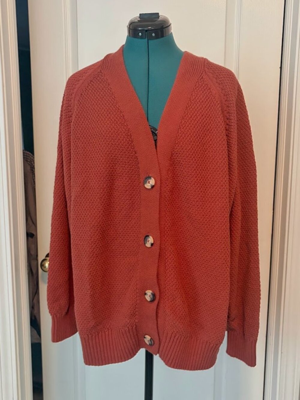 GAP Chunky Oversized Waffle Knit V Neck Button Front 100 Cotton Cardigan Sweater
